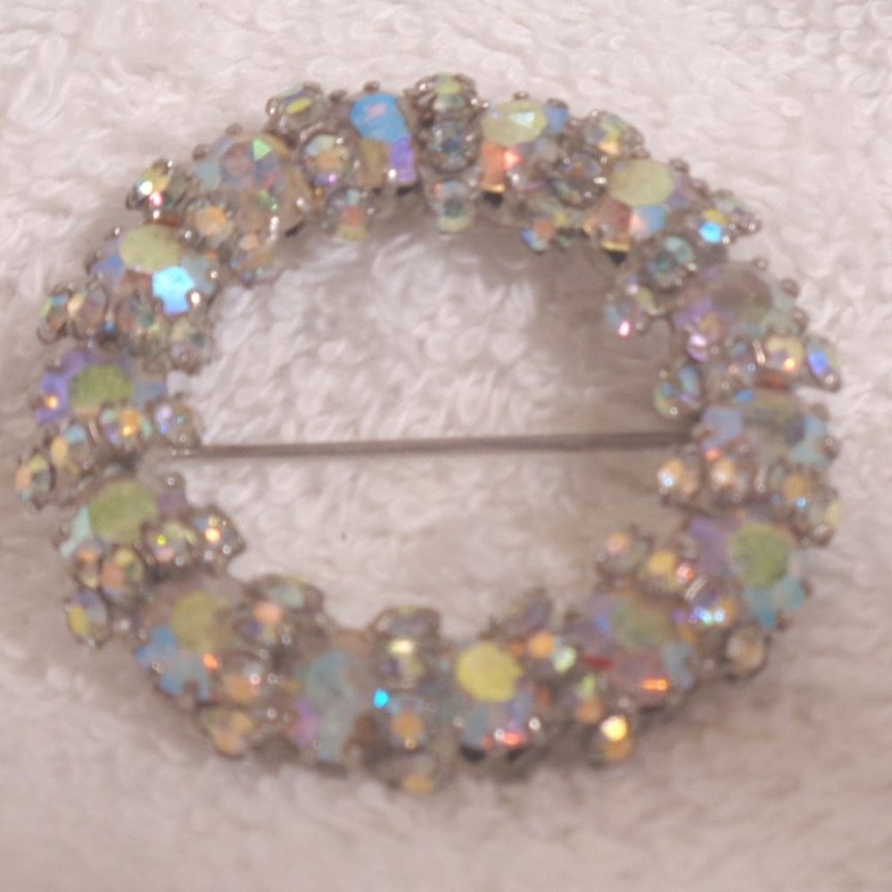 FINAL PRICE!! Unique Sparkling Rhinestone Brooch - Picture 3 of 4